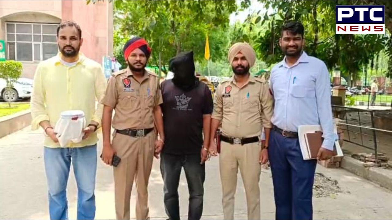 Yudh Nashian Virudh ਦੀ ਨਿਕਲੀ ਫੂਕ; ਜੇਲ੍ਹ ’ਚ ਬੈਠਾ ਨਸ਼ਾ ਤਸਕਰ ਚਲਾ ਰਿਹਾ ਸੀ ਡਰੱਗ ਰੈਕਟ, ਪੁਲਿਸ ਨੇ ਸਾਥੀ ਨੂੰ ਇੰਝ ਕੀਤਾ ਕਾਬੂ