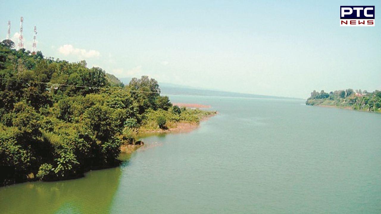 Beas River Water Alert : ਖ਼ਤਰੇ ਦੇ ਨਿਸ਼ਾਨ ਤੋਂ ਸਿਰਫ ਅੱਧਾ ਫੁੱਟ ਦੂਰ ਬਿਆਸ ਦਰਿਆ ਦੇ ਪਾਣੀ ਦਾ ਪੱਧਰ, ਲੋਕਾਂ ਲਈ ਚੇਤਾਵਨੀ ਜਾਰੀ