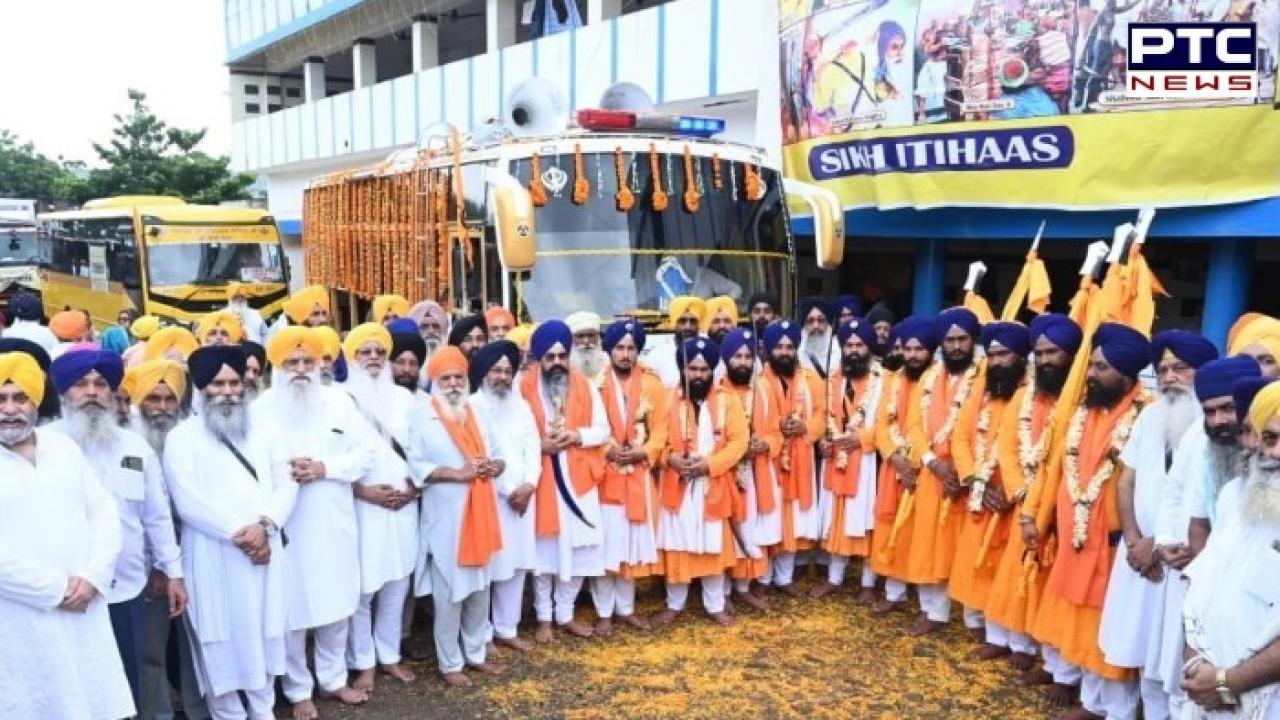 Amritsar News :  ਸ੍ਰੀ ਗੁਰੂ ਤੇਗ ਬਹਾਦਰ ਸਾਹਿਬ ਜੀ ਦੀ ਸ਼ਹੀਦੀ ਸ਼ਤਾਬਦੀ ਨੂੰ ਸਮਰਪਿਤ ਨਗਰ ਕੀਰਤਨ ਅਗਲੇ ਪੜਾਅ ਕਲਕੱਤਾ ਲਈ ਰਵਾਨਾ