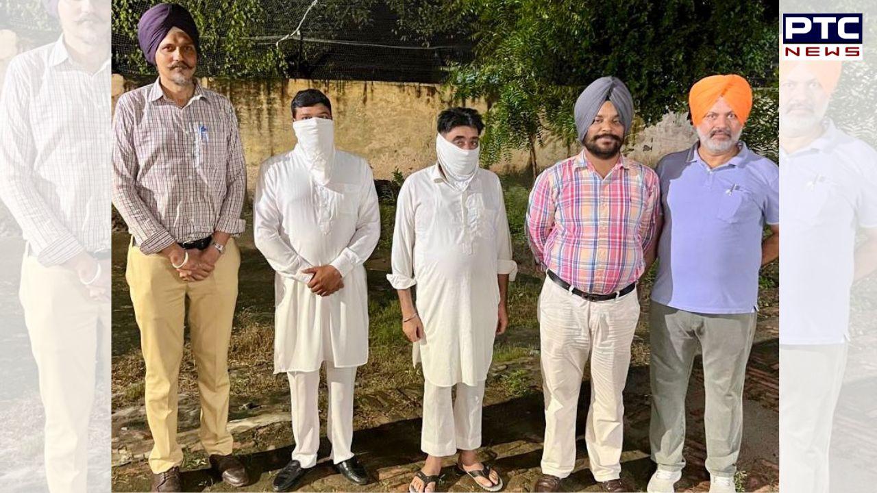 Scam in Panchayat funds : ਪੰਚਾਇਤ ਫੰਡਾਂ ਵਿੱਚ 24.69 ਲੱਖ ਰੁਪਏ ਦੇ ਗਬਨ ਦੇ ਦੋਸ਼ ਹੇਠ BDPO ਤੇ ਸਾਬਕਾ ਸਰਪੰਚ ਰੰਗੇ ਹੱਥੀਂ ਕਾਬੂ