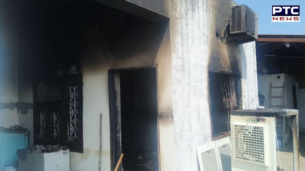 Teacher Burnt Alive : ਪਿੰਡ ਅਮਰਹੇੜੀ 'ਚ ਰੂਹ ਕੰਬਾਊ ਘਟਨਾ, ਘਰ 'ਚ ਅੱਗ ਲੱਗਣ ਕਾਰਨ ਜਿਊਂਦਾ ਸੜਿਆ ਅਧਿਆਪਕ
