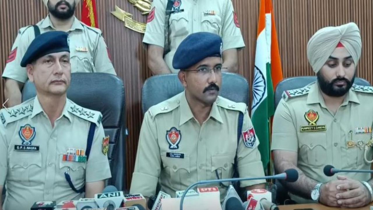 ਅੰਮ੍ਰਿਤਸਰ ਦਿਹਾਤੀ ਪੁਲਿਸ ਨੂੰ ਮਿਲੀ ਵੱਡੀ ਕਾਮਯਾਬੀ ,ਹੈਰੋਇਨ ਤੇ ਹਥਿਆਰਾਂ ਸਮੇਤ ਇੱਕ ਨਸ਼ਾ ਤਸਕਰ ਕਾਬੂ