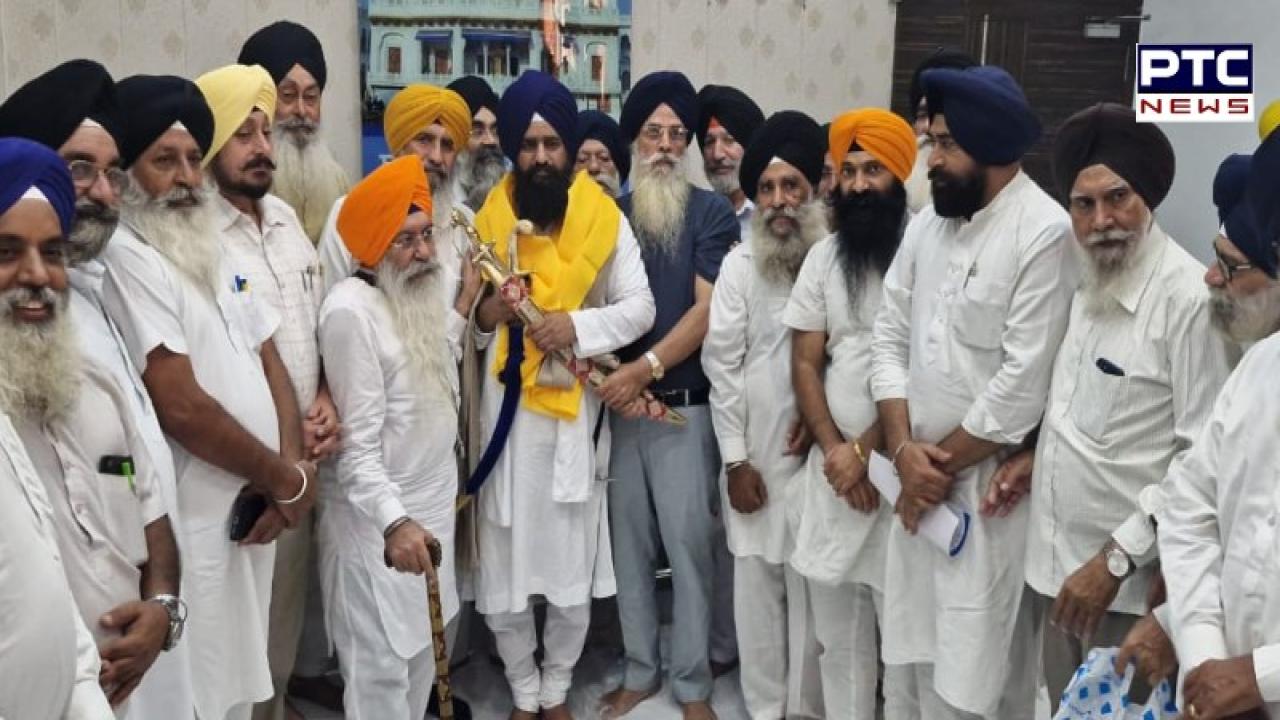 Amritsar News : ਜਲੰਧਰ ਸ਼ਹਿਰ ਦੀਆਂ ਸਮੂਹ ਸਿੰਘ ਸਭਾਵਾਂ , ਸਿੱਖ ਜਥੇਬੰਦੀਆਂ ਤੇ ਨੌਜਵਾਨ ਸਭਾ ਨੇ ਜਥੇਦਾਰ ਕੁਲਦੀਪ ਸਿੰਘ ਗੜਗੱਜ ਨੂੰ ਕੀਤਾ ਸਨਮਾਨਿਤ