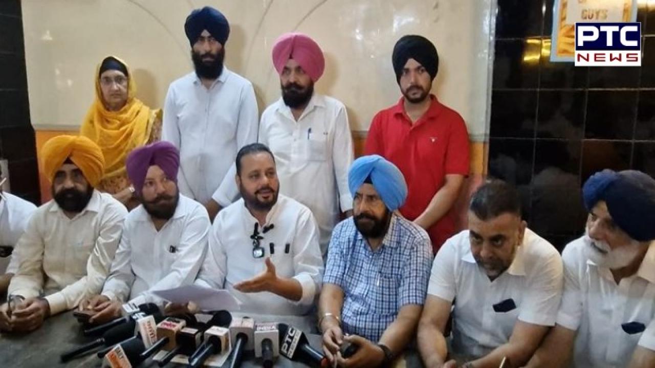 Bathinda 'ਚ 300 ਬਿਸਤਰਿਆਂ ਦੇ ਟਰੌਮਾ ਸੈਂਟਰ ਨੂੰ ਮਨਜੂਰੀ ਮਿਲਣ 'ਤੇ ਸ਼ਹਿਰੀ ਹਲਕਾ ਇੰਚਾਰਜ ਅਤੇ ਅਕਾਲੀ ਵਰਕਰਾਂ ਨੇ MP ਹਰਸਿਮਰਤ ਕੌਰ ਬਾਦਲ ਦਾ ਕੀਤਾ ਧੰਨਵਾਦ