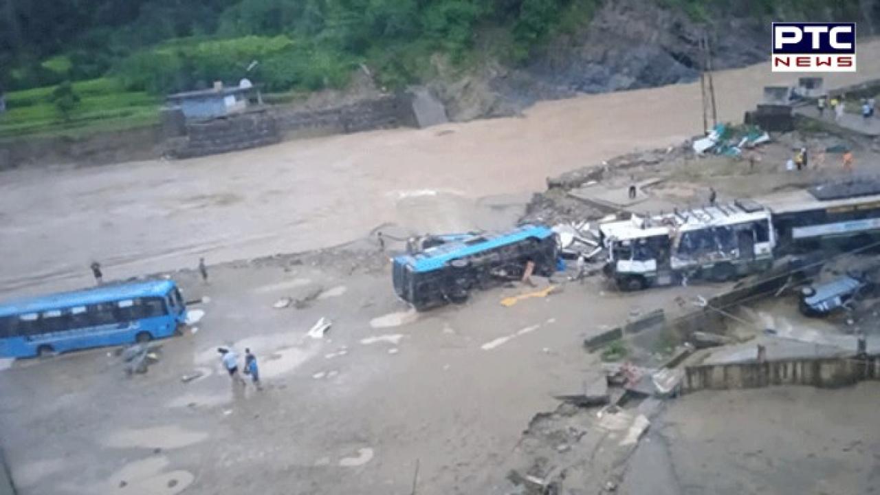 Mandi Flood : ਮੰਡੀ ਜ਼ਿਲ੍ਹੇ ਦੇ ਧਰਮਪੁਰ 'ਚ ਭਾਰੀ ਮੀਂਹ ਨੇ ਮਚਾਈ ਤਬਾਹੀ , ਇੱਕ ਟੈਂਪੂ ਟਰੈਵਲ ਡਰਾਈਵਰ ਸਮੇਤ 2 ਲੋਕ ਲਾਪਤਾ