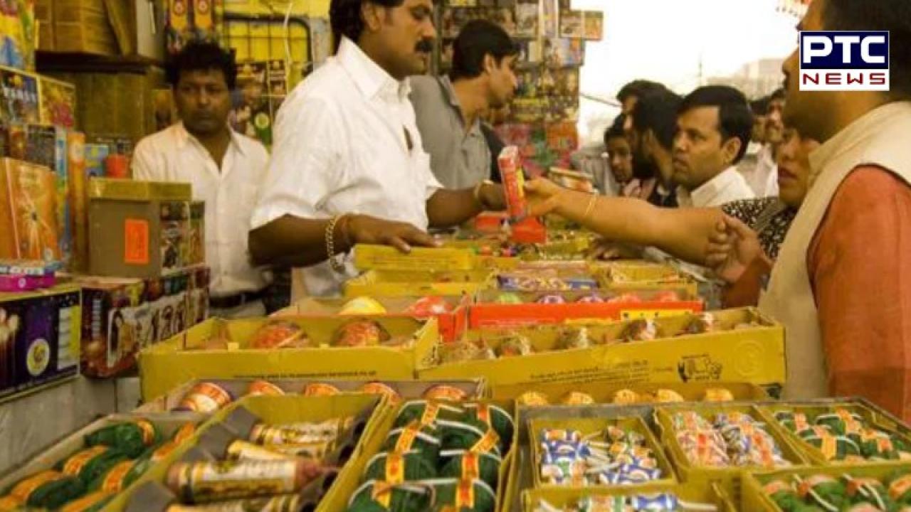 Firecrackers : ਦਿੱਲੀ-NCR 'ਚ ਗ੍ਰੀਨ ਪਟਾਕਿਆਂ ਦੇ ਨਿਰਮਾਣ ਦੀ ਦਿੱਤੀ ਗਈ ਇਜਾਜ਼ਤ ,ਪਰ ਫ਼ਿਲਹਾਲ ਨਹੀਂ ਵੇਚੇ ਜਾਣਗੇ ਪਟਾਕੇ