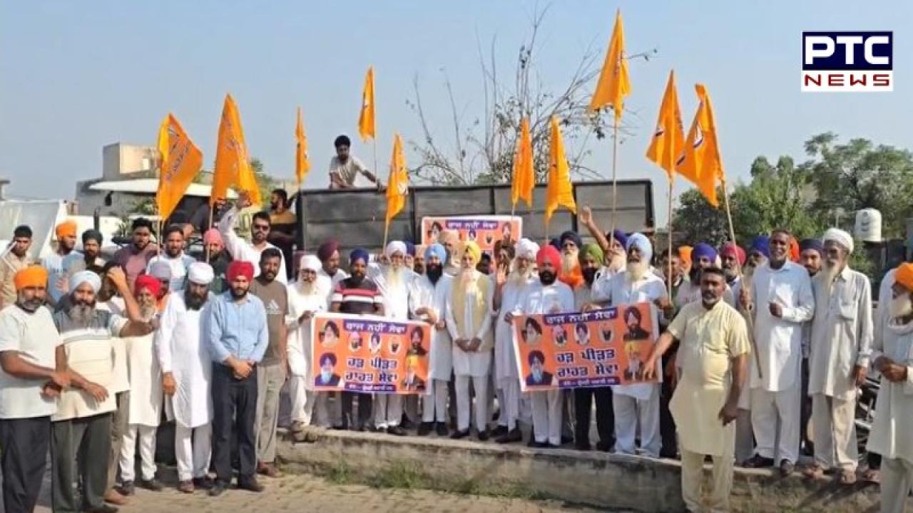 Ajnala News : ਸ਼੍ਰੋਮਣੀ ਅਕਾਲੀ ਦਲ ਵੱਲੋਂ ਹੜ ਪੀੜਤਾਂ ਲਈ ਰਵਾਨਾ ਕੀਤੀ ਸਮੱਗਰੀ ਅੱਜ ਹੜ ਪ੍ਰਭਾਵਿਤ ਪਿੰਡਾਂ 'ਚ ਪਹੁੰਚੀ , ਲੋਕਾਂ ਨੇ ਕੀਤਾ ਸ਼੍ਰੋਮਣੀ ਅਕਾਲੀ ਦਲ ਦਾ ਧੰਨਵਾਦ