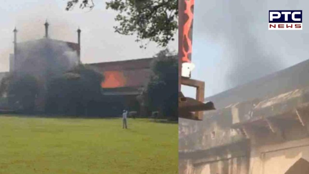 Taj Mahal Fire News : ਤਾਜ ਮਹਿਲ ਦੇ ਦੱਖਣੀ ਗੇਟ ਨੇੜੇ ਸ਼ਾਰਟ ਸਰਕਟ ਕਾਰਨ ਲੱਗੀ ਅੱਗ ,  ਉੱਠੇ ਧੂੰਏ ਦੇ ਗੁਬਾਰ  ,ਦੋ ਘੰਟਿਆਂ 'ਚ ਹਾਲਾਤ ਕਾਬੂ