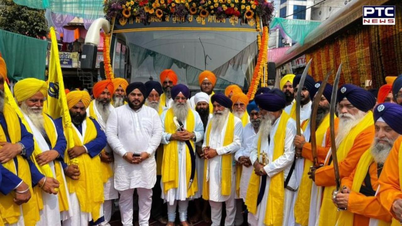 Sri Guru Tegh Bahadur ji : 350 ਸਾਲਾ ਸ਼ਹੀਦੀ ਸ਼ਤਾਬਦੀ ਨੂੰ ਸਮਰਪਤ ਸ਼ਹੀਦੀ ਨਗਰ ਕੀਰਤਨ ਗੁ: ਪਿੱਪਲੀਆ ਰਾਓ ਤੋਂ ਗੁ: ਇਮਲੀ ਸਾਹਿਬ ਇੰਦੌਰ ਲਈ ਰਵਾਨਾ