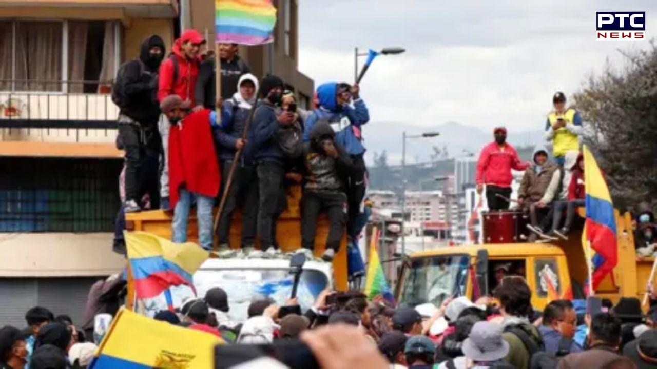 Oil Prices Protest : ਵਧਦੀਆਂ ਤੇਲ ਕੀਮਤਾਂ ਖਿਲਾਫ਼ ਭੜਕੇ ਲੋਕ, ਇਕਵਾਡੋਰ 'ਚ ਰਾਸ਼ਟਰਪਤੀ 'ਤੇ ਜਾਨਲੇਵਾ ਹਮਲਾ, ਚੱਲੀ ਗੋਲੀ