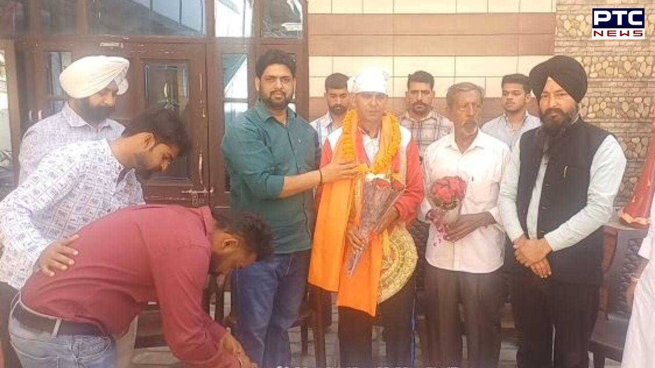 Asian Athletics Championships : ਫਤਿਹਗੜ੍ਹ ਸਾਹਿਬ ਦੇ ਜੋਗਿੰਦਰਪਾਲ ਨੇ ਪੈਦਲ ਦੌੜ 'ਚ ਜਿੱਤਿਆ ਸੋਨ ਤਮਗਾ, ਪਿੰਡ 'ਚ ਭਰਵਾਂ ਸਵਾਗਤ