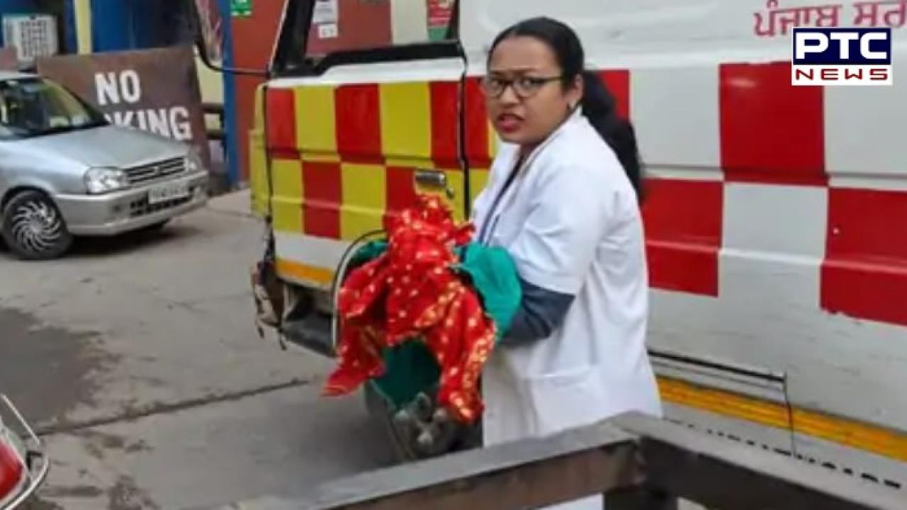 Dera Bassi News : ਮਹਿਲਾ ਨੇ ਟੈਕਸੀ 'ਚ ਦਿੱਤਾ ਬੱਚੀ ਨੂੰ ਜਨਮ , ਹਸਪਤਾਲ ਲੈ ਕੇ ਜਾ ਰਹੇ ਸੀ ਪਰਿਵਾਰ ਵਾਲੇ