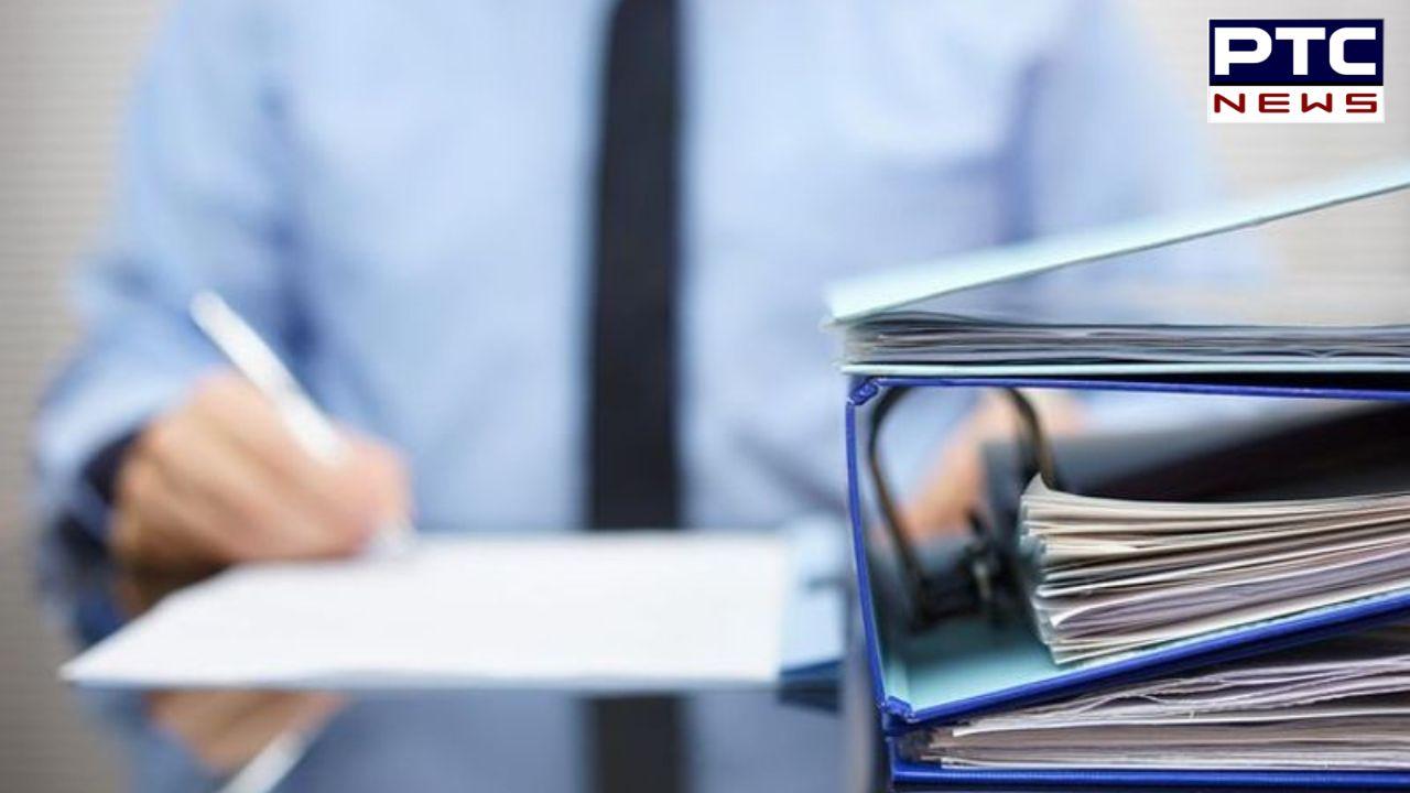 DeraBassi ਦੇ BDPO ਬਲਜੀਤ ਸਿੰਘ ਸੋਹੀ ਨੂੰ ਕਾਰਨ ਦੱਸੋ ਨੋਟਿਸ ਜਾਰੀ, NOC ਵਾਲੇ ਦਿਨ ਗੈਰ ਹਾਜ਼ਰ ਰਹਿਣ ’ਤੇ ਹੋਈ ਕਾਰਵਾਈ