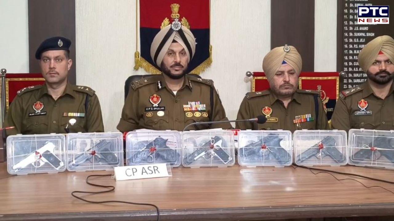 Amritsar News : ਸਰਹੱਦ ਪਾਰ ਹਥਿਆਰ ਤਸਕਰੀ ਮਾਡਿਊਲ ਦਾ ਪਰਦਾਫ਼ਾਸ਼, ਦੋ ਤਸਕਰ 7 ਆਧੁਨਿਕ ਪਿਸਤੌਲਾਂ ਸਮੇਤ ਗ੍ਰਿਫ਼ਤਾਰ