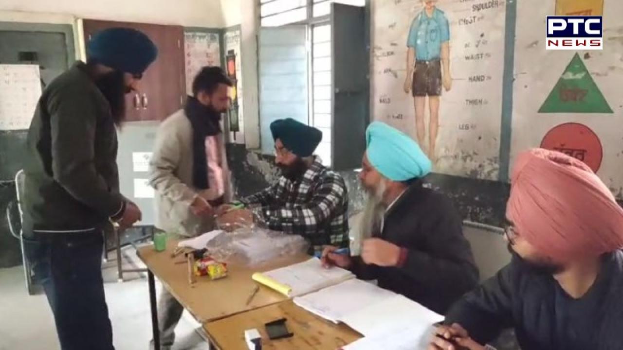 Punjab Elections : ਪੰਜਾਬ 'ਚ ਜ਼ਿਲ੍ਹਾ ਪ੍ਰੀਸ਼ਦ ਅਤੇ ਬਲਾਕ ਸੰਮਤੀ ਚੋਣਾਂ ਲਈ ਵੋਟਿੰਗ ਜਾਰੀ , 4 ਵਜੇ ਤੱਕ ਪੈਣਗੀਆਂ ਵੋਟਾਂ