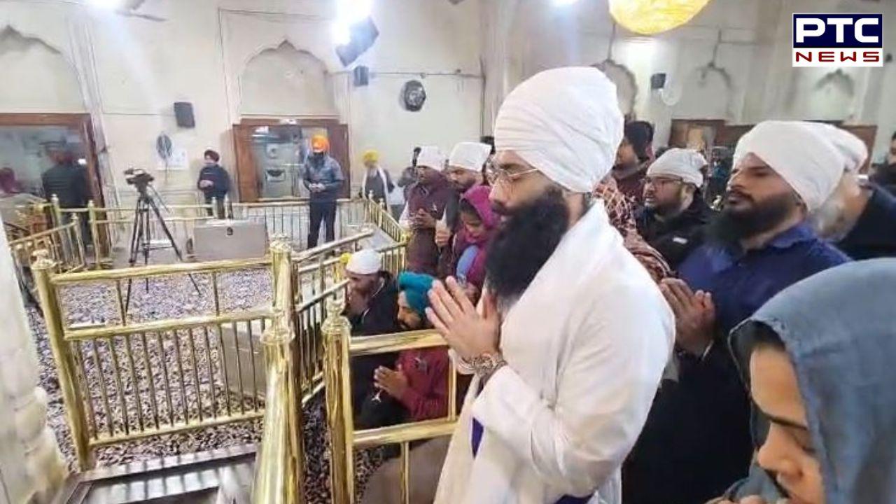 ਸ੍ਰੀ ਅਕਾਲ ਤਖਤ ਸਾਹਿਬ 'ਤੇ ਪੰਜ ਸਿੰਘ ਸਾਹਿਬਾਨ ਨੇ ਨਿਰਵੈਰ ਖ਼ਾਲਸਾ ਜਥਾ ਯੂਕੇ ਦੇ ਭਾਈ ਹਰਿੰਦਰ ਸਿੰਘ ਦੀ ਖਿਮਾ ਜਾਚਨਾ ਕੀਤੀ ਸਵੀਕਾਰ