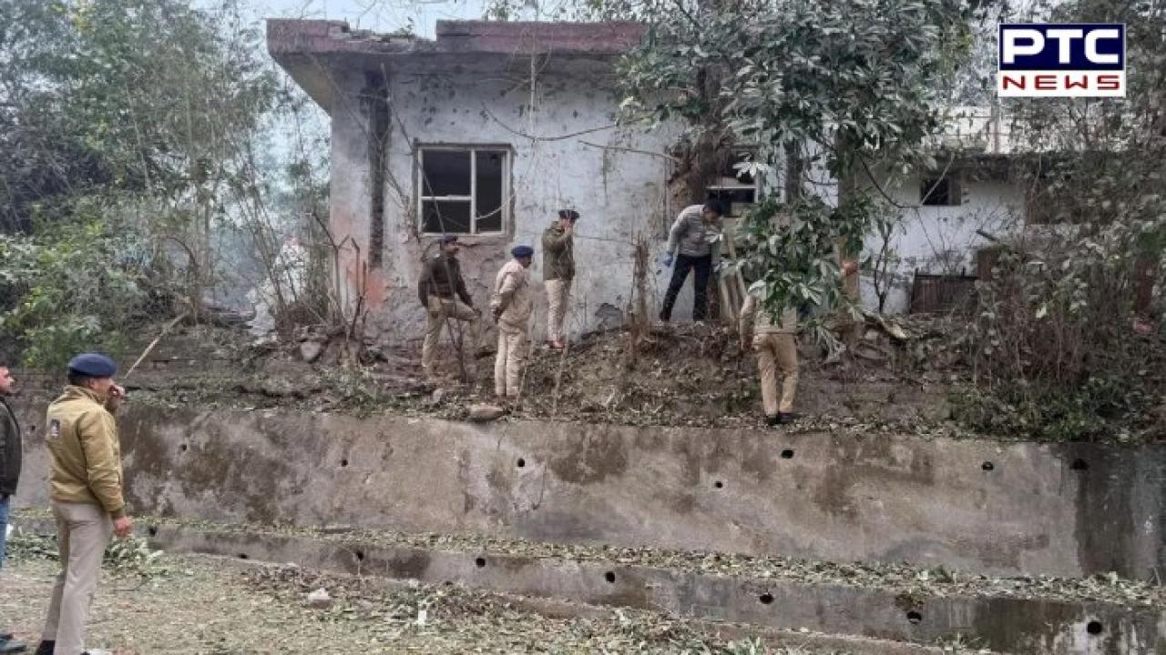 Himachal 'ਚ ਨਵੇਂ ਸਾਲ 'ਤੇ ਨਾਲਾਗੜ੍ਹ ਪੁਲਿਸ ਸਟੇਸ਼ਨ ਨੇੜੇ ਜ਼ਬਰਦਸਤ ਧਮਾਕਾ , ਨੇੜਲੀਆਂ ਇਮਾਰਤਾਂ ਦੇ ਟੁੱਟੇ ਸ਼ੀਸ਼ੇ