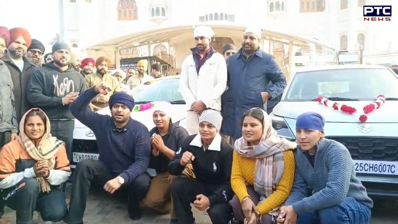 Mankirt Aulakh : ਪੰਜਾਬੀ ਗਾਇਕ ਮਨਕੀਰਤ ਔਲਖ ਨੇ ਕਬੱਡੀ ਖਿਡਾਰਨਾਂ ਨਾਲ ਨਿਭਾਇਆ ਵਾਅਦਾ, ਵਿਆਹ 'ਤੇ ਦਿੱਤੀਆਂ ਕਾਰਾਂ