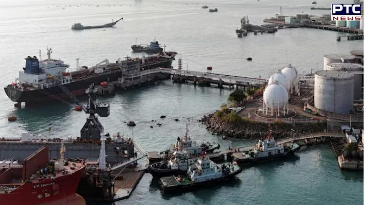 China-linked tanker crosses Strait of Hormuz despite US blockade on Iran