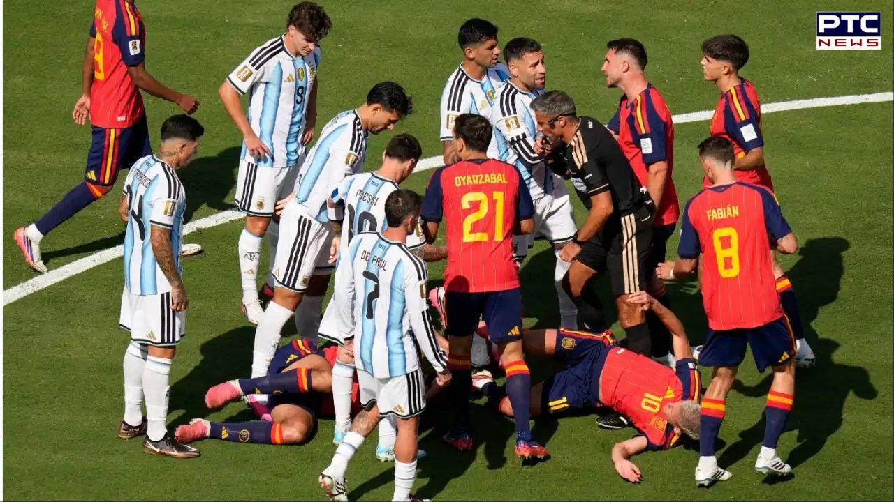 Spain vs Argentina Fight: ਫ਼ਾਈਨਲ ਮੈਚ ਤੋਂ ਬਾਅਦ ਮੈਦਾਨ ਬਣਿਆ ਅਖਾੜਾ,ਆਪਸ ਵਿੱਚ ਭਿੜੇ ਅਰਜਨਟੀਨਾ ਤੇ ਸਪੇਨ ਦੇ ਖਿਡਾਰੀ, ਵੀਡੀਓ ਵਾਇਰਲ