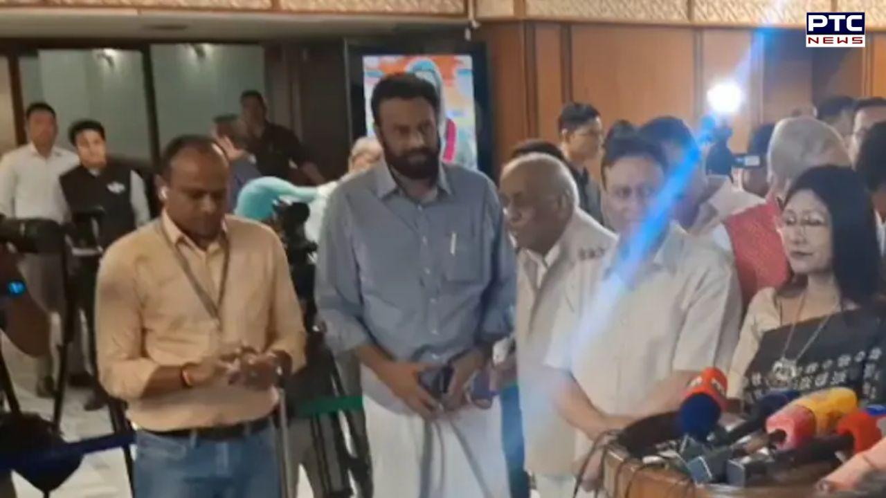 Opposition MPs walks out of all-party meet over invitation to Trinamool Rebels