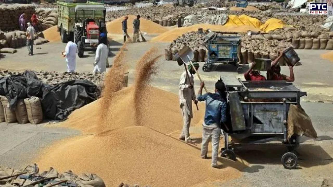 Another blow to household budgets: Chakki atta Rs 3, branded flour Rs 1 costlier; sugar touches Rs 75, mustard oil prices also rise
