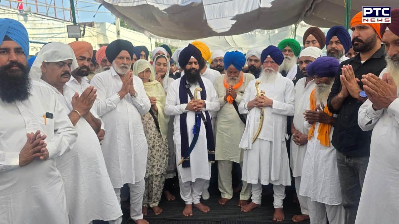 ਸ੍ਰੀ ਅਕਾਲ ਤਖ਼ਤ ਸਾਹਿਬ ਦੇ ਜਥੇਦਾਰ ਗਿਆਨੀ ਕੁਲਦੀਪ ਸਿੰਘ ਗੜਗੱਜ ਵੱਲੋਂ ਭਾਈ ਪਰਵਿੰਦਰ ਸਿੰਘ ਝੋਟਾ ਨੂੰ ਸ਼ਹੀਦ ਦਾ ਦਰਜਾ ਦੇ ਕੇ ਕੀਤਾ ਗਿਆ ਸੰਬੋਧਨ
